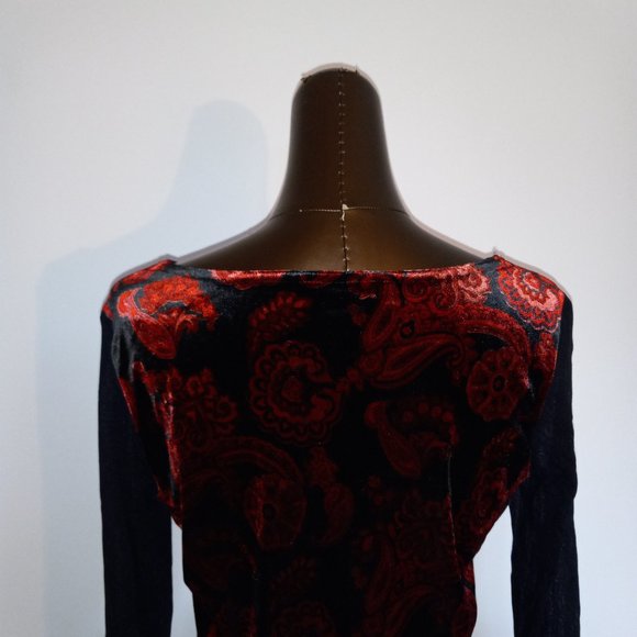 stretchy velvet floral print top with sheer sleeves & boat neck - Picture 8 of 13